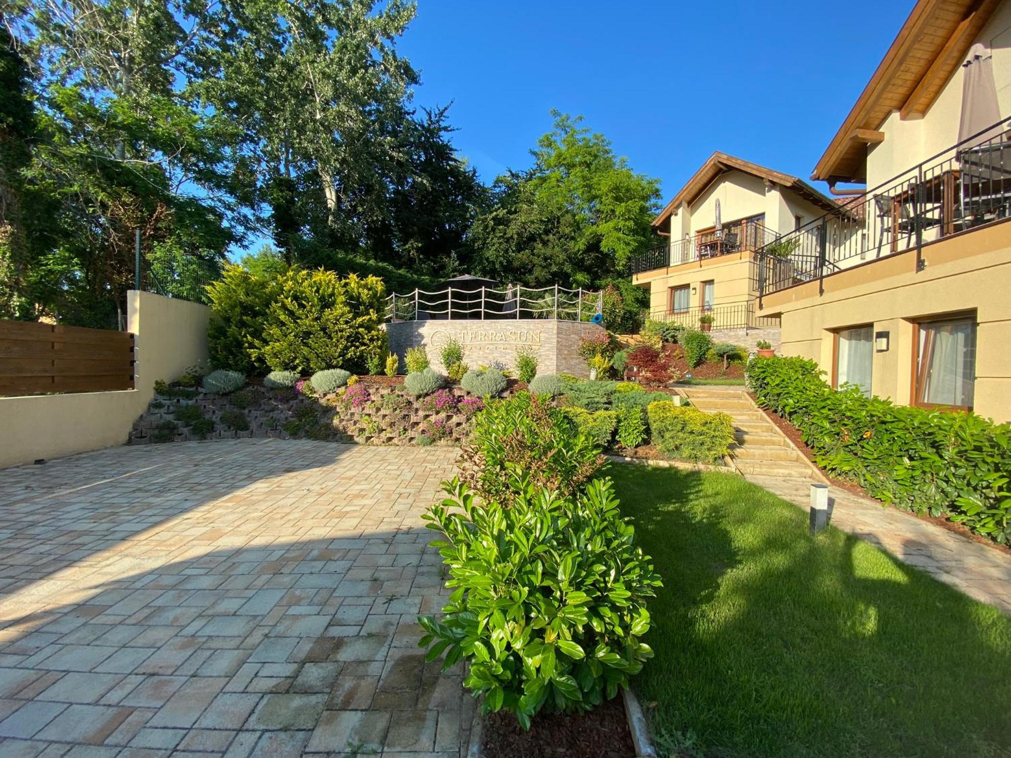 Terrasun Apartments Balatonszarszo Dış mekan fotoğraf