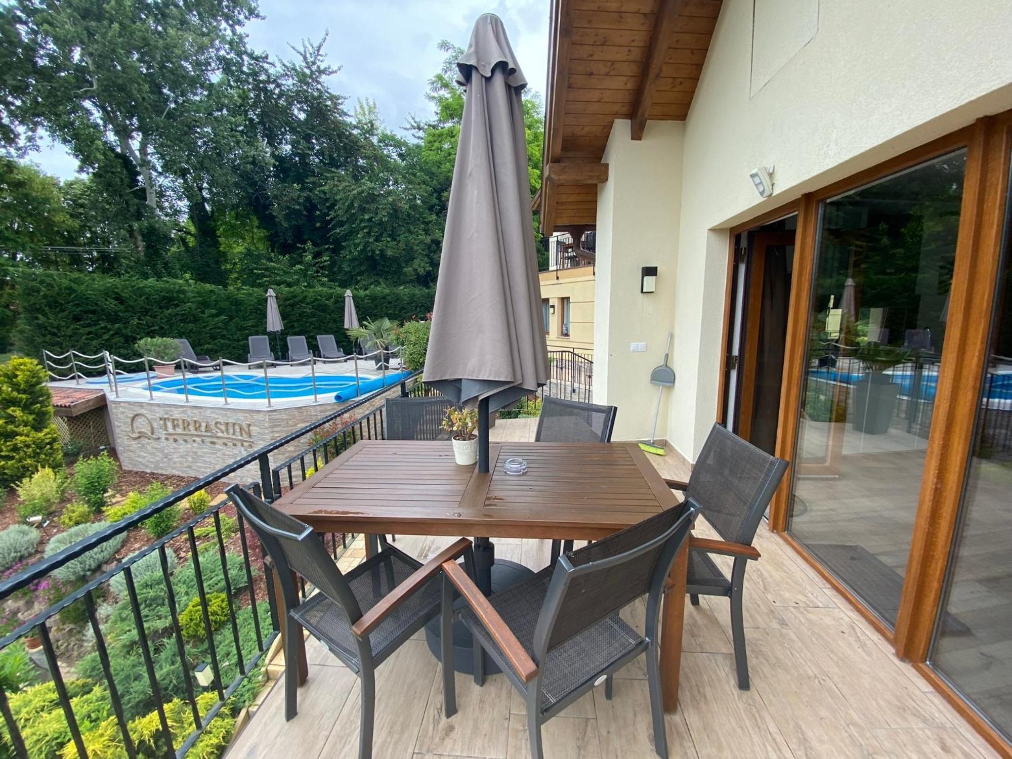 Terrasun Apartments Balatonszarszo Dış mekan fotoğraf
